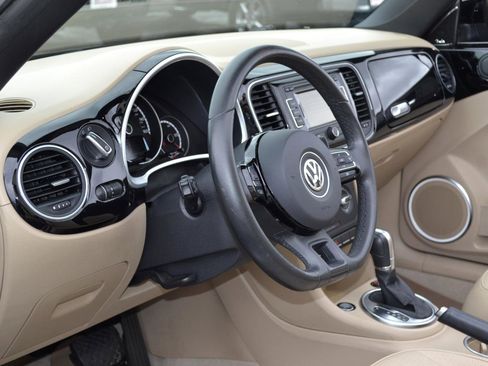 Used 2015 Volkswagen Beetle 1.8T FWD image 12