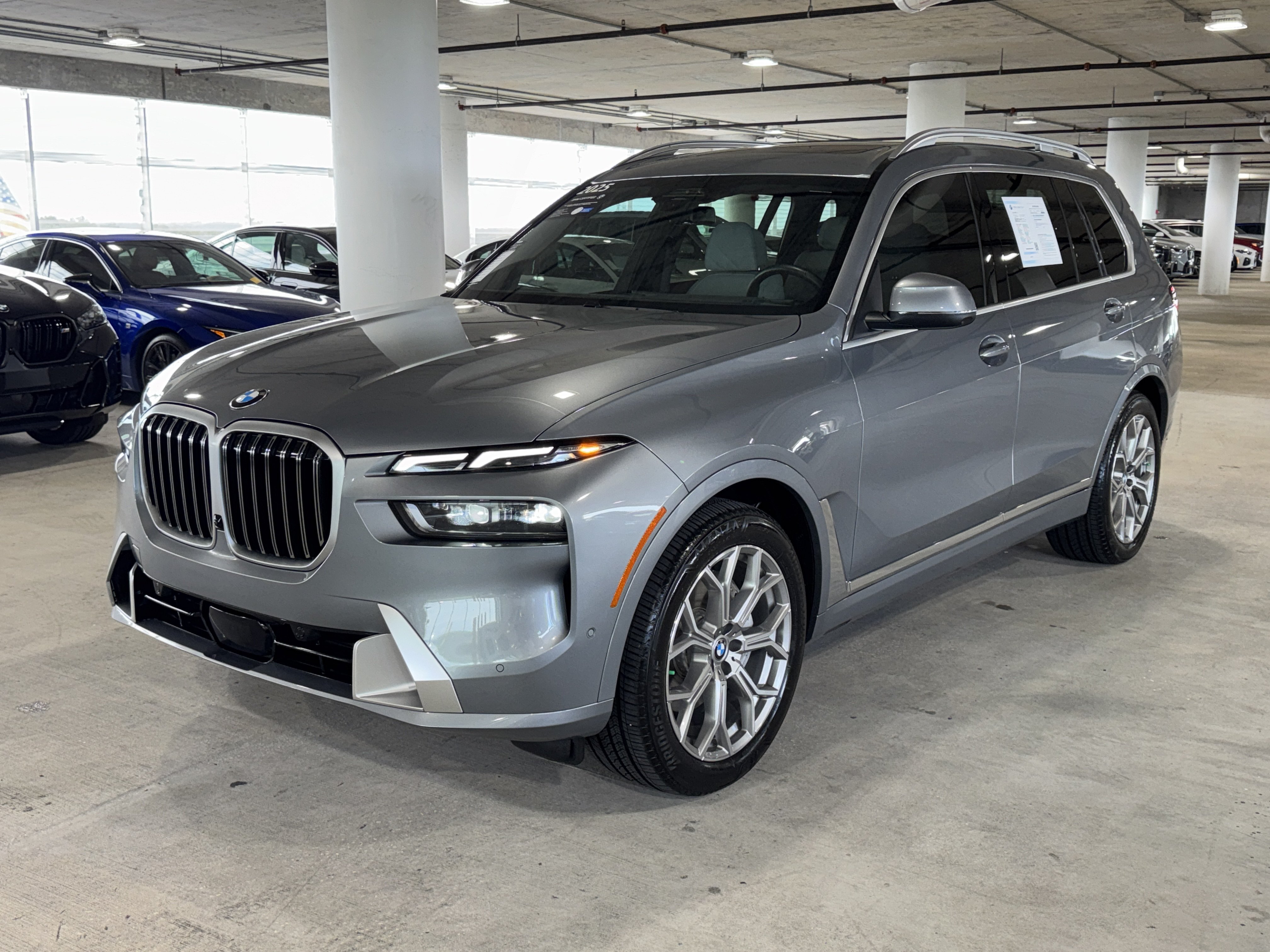 Certified 2025 BMW X7 xDrive40i w/ Executive Package AWD/4WD image 4
