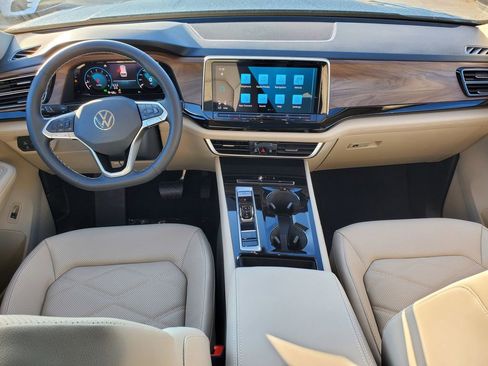 New 2026 Volkswagen Atlas SE FWD image 6