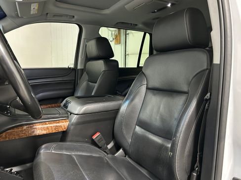Used 2018 Chevrolet Tahoe Premier AWD/4WD image 26