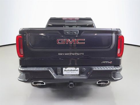 Used 2022 GMC Sierra 1500 AT4 w/ Technology Package AWD/4WD image 7