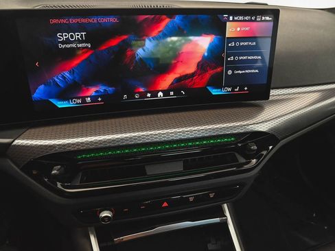 Used 2025 BMW M340i xDrive AWD/4WD image 19