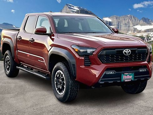 Used 2025 Toyota Tacoma TRD Off-Road image 12