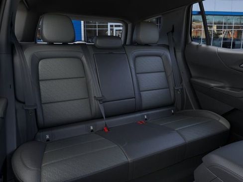 New 2026 Chevrolet Equinox LT w/ Convenience Package II AWD/4WD image 17