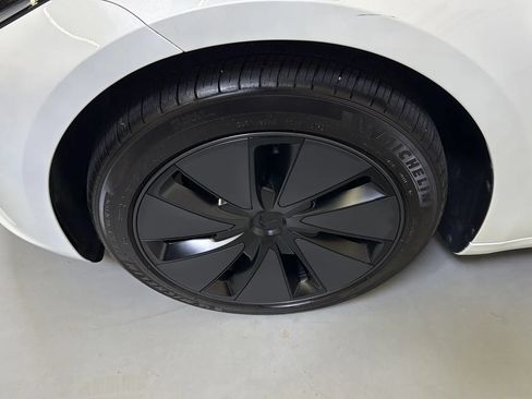 Used 2025 Tesla Model 3 Long Range RWD image 22