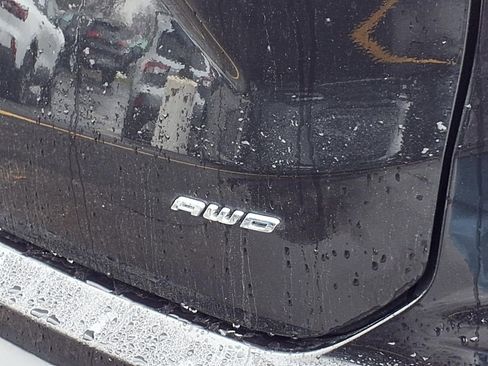 Used 2024 Ford Edge SEL w/ Convenience Package image 7