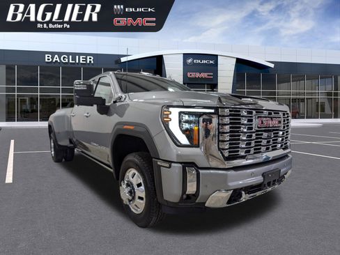 Used 2026 GMC Sierra 3500 Denali w/ Denali Reserve Package image 1