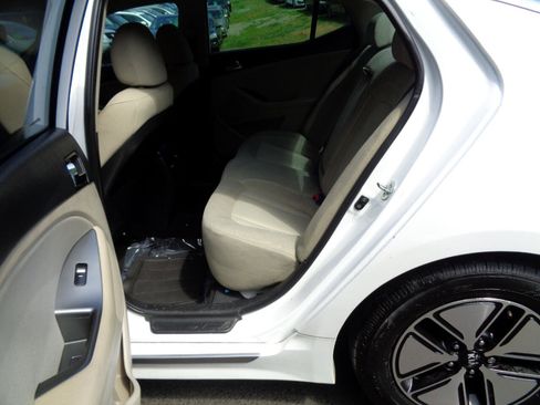 Used 2012 Kia Optima Hybrid image 14