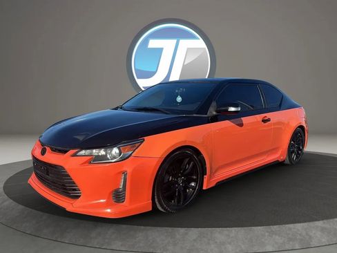 Used 2015 Scion tC image 7