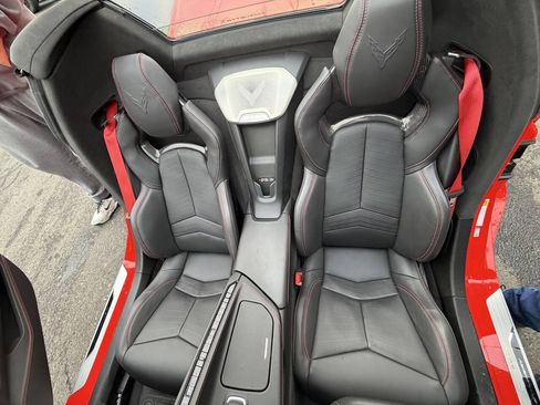 Used 2025 Chevrolet Corvette Stingray Premium Conv w/ Battery Protection Package RWD image 17