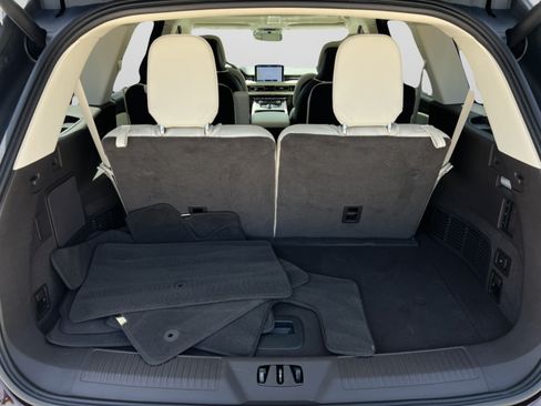 Certified 2024 Lincoln Aviator Black Label w/ Class IV Trailer Tow Package AWD/4WD image 27