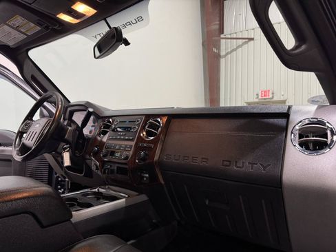 Used 2011 Ford F250 Lariat w/ FX4 Off Road Pkg AWD/4WD image 11