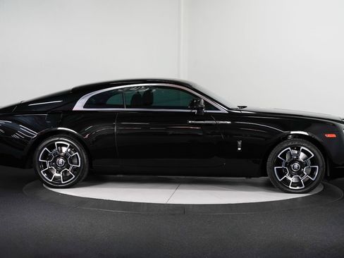 Used 2017 Rolls-Royce Wraith RWD image 9
