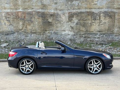 Used 2015 Mercedes-Benz SLK 250 image 14