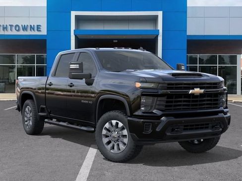 New 2026 Chevrolet Silverado 2500 Custom w/ Custom Value Package AWD/4WD image 7