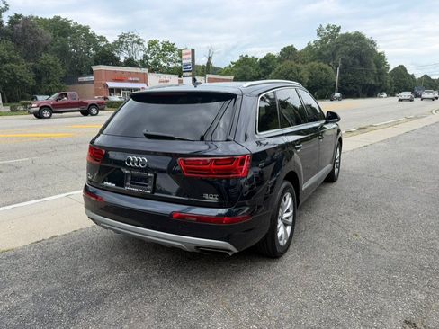 Used 2017 Audi Q7 3.0T Premium AWD/4WD image 10