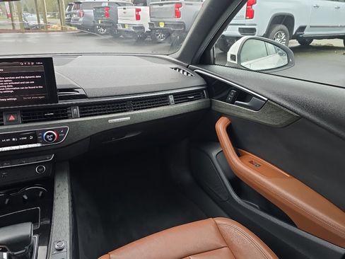 Used 2021 Audi A4 2.0T Premium Plus w/ Premium Plus Package image 22
