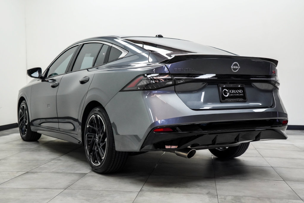 Used 2026 Nissan Sentra SR w/ Floor Mat Package FWD image 12