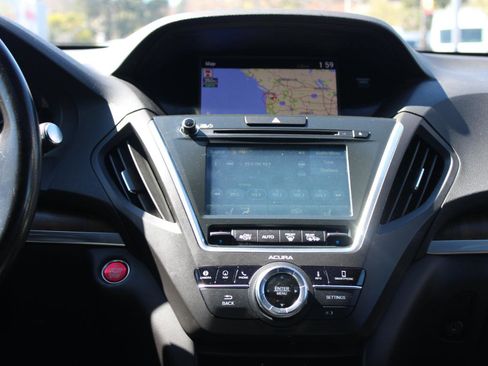 Used 2018 Acura MDX SH-AWD w/ Advance Package image 11