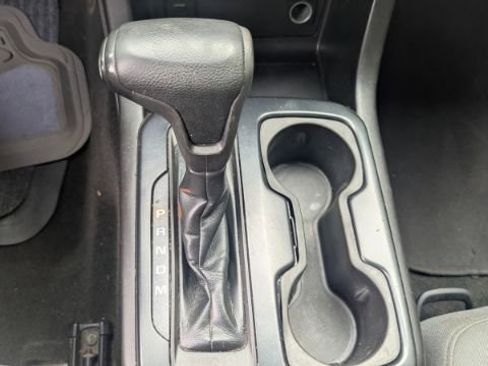 Used 2016 Chevrolet Colorado W/T image 34