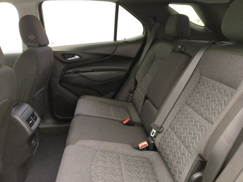 Used 2024 Chevrolet Equinox LT FWD image 18