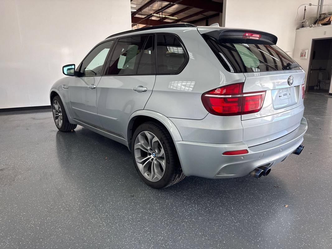 Used 2011 BMW X5 M AWD/4WD image 6