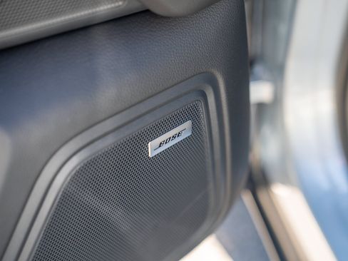 Certified 2026 Porsche Macan AWD/4WD image 11