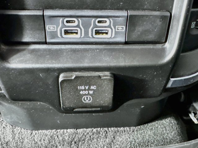 Used 2023 RAM 1500 Laramie AWD/4WD image 30