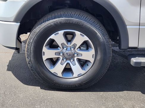 Used 2014 Ford F150 FX4 w/ Equipment Group 402A Luxury AWD/4WD image 14