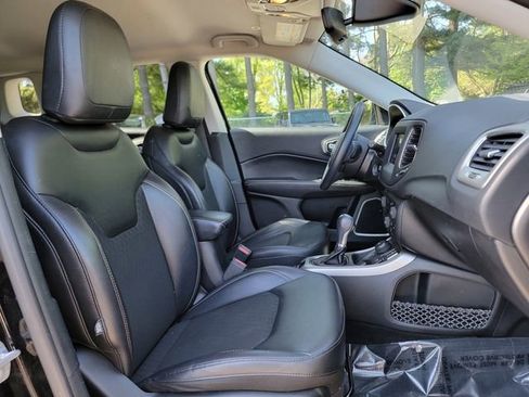 Certified 2019 Jeep Compass Latitude AWD/4WD image 24