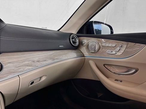 Used 2021 Mercedes-Benz E 450 Cabriolet image 34