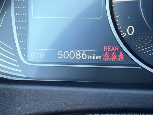 Used 2019 Lexus UX 200 F Sport image 29