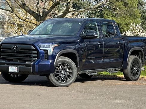 Used 2025 Toyota Tundra Limited image 1