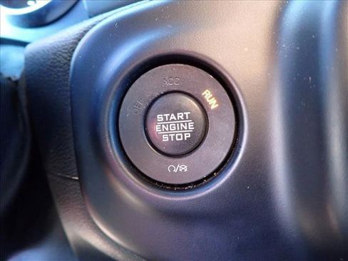 Used 2021 Jeep Wrangler Unlimited Sahara image 18