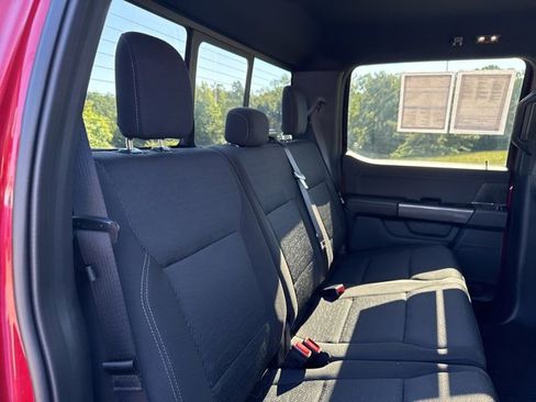 Certified 2022 Ford F150 XLT w/ Equipment Group 302A High image 33