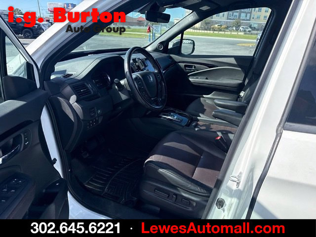 Used 2021 Honda Ridgeline Black Edition image 7