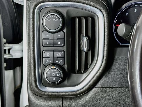 Used 2022 Chevrolet Silverado 2500 LTZ w/ Safety Package AWD/4WD image 10