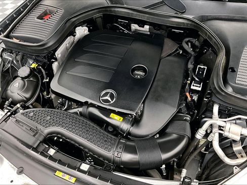 Certified 2022 Mercedes-Benz GLC 300 image 29