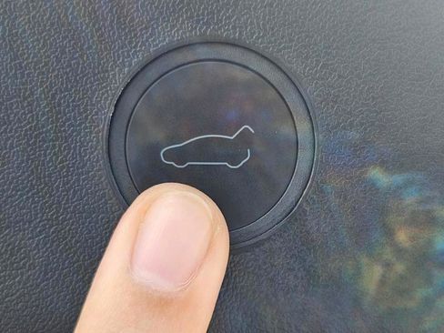 Used 2023 Tesla Model 3 Standard Range RWD image 70
