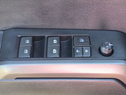 Used 2021 Toyota Tacoma TRD Sport AWD/4WD image 22