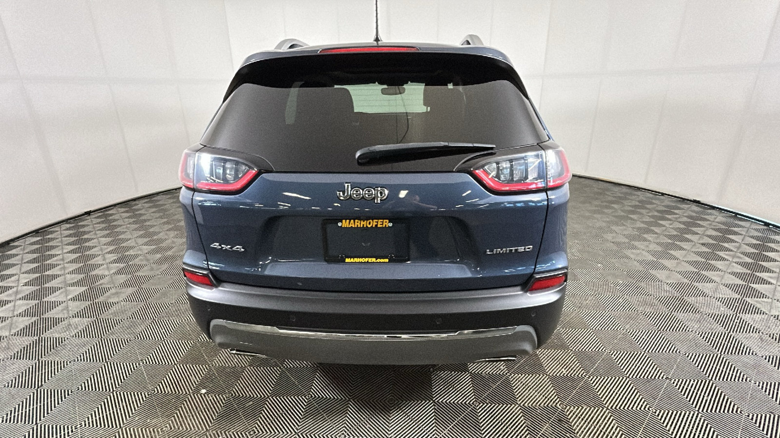Used 2021 Jeep Cherokee Limited AWD/4WD image 4