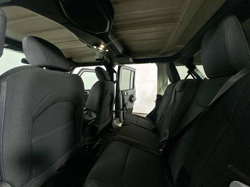 Used 2022 Jeep Wrangler Unlimited Sport AWD/4WD image 13