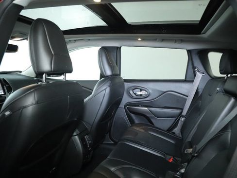 Used 2020 Jeep Cherokee Limited AWD/4WD image 15