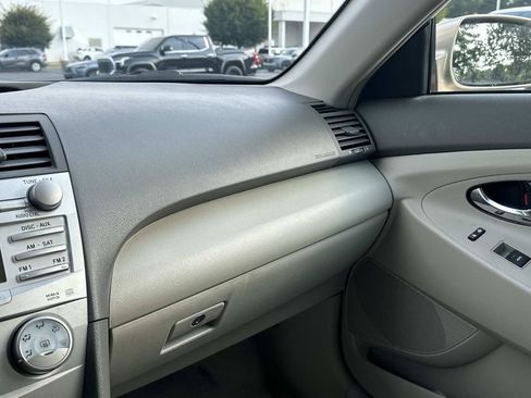 Used 2011 Toyota Camry LE w/ LE Extra-Value Pkg FWD image 38