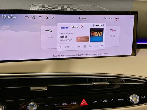 New 2026 Genesis GV70 2.5T Select image 11