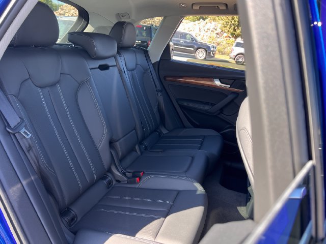 Used 2023 Audi Q5 e Prestige AWD/4WD image 29