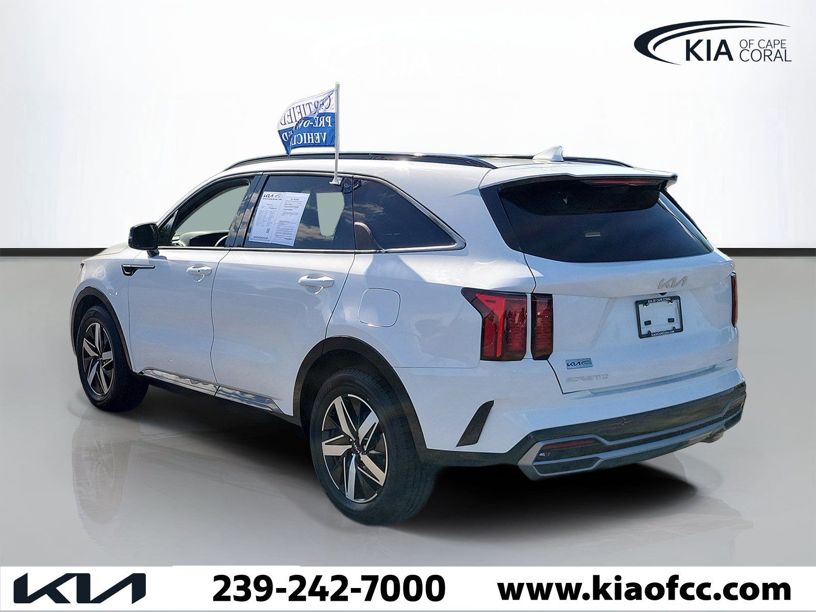 Certified 2023 Kia Sorento S w/ Panoramic Sunroof Package FWD image 4