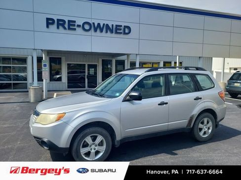Used 2011 Subaru Forester 2.5X w/ Popular Equipment Group 1B AWD/4WD image 1