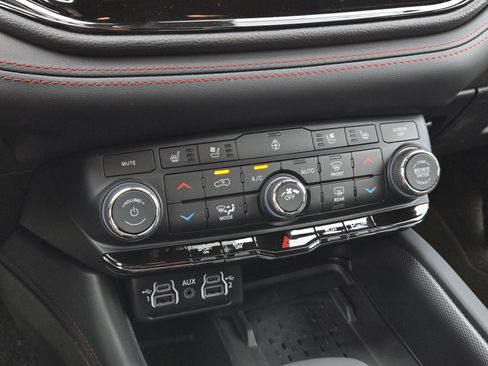 New 2026 Dodge Durango GT image 11