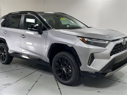 New 2025 Toyota RAV4 XSE image 3